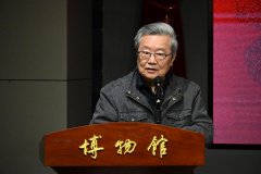 <b>本次展览还邀请了论理学者、艺术家、校友代表</b>
